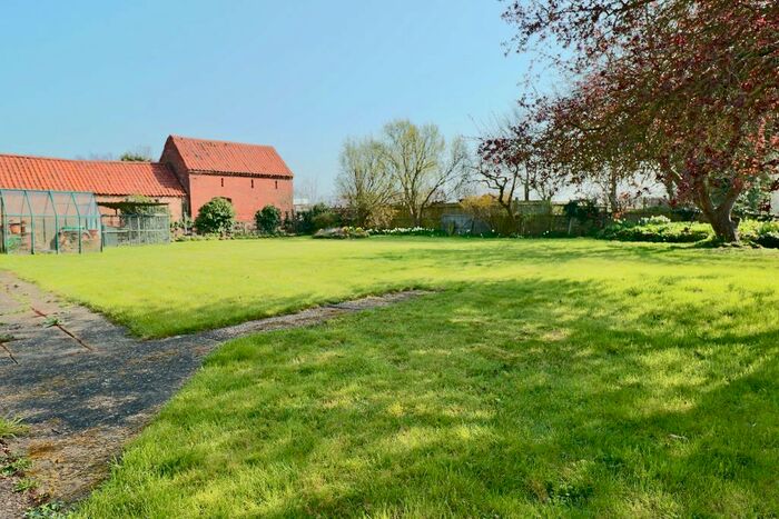 4 Bedroom Detached House For Sale In Thoroton, Nottingham, NG13