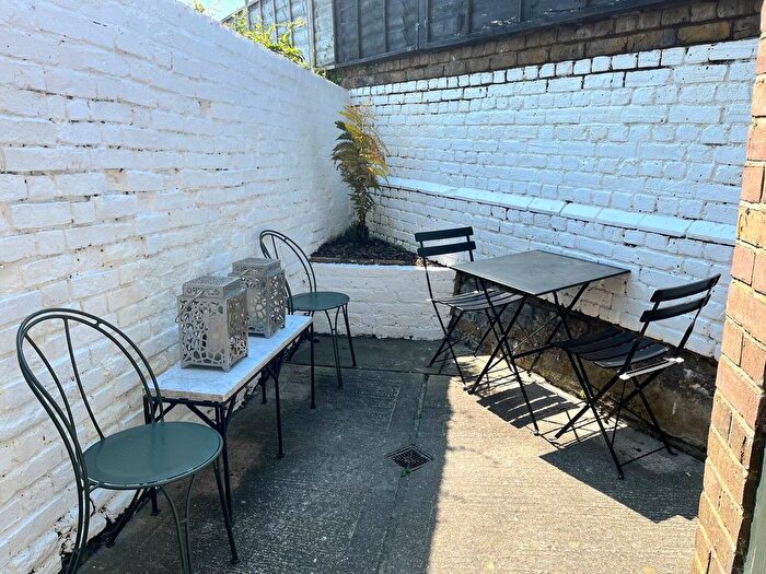 2 Bedroom End Of Terrace House To Rent In Blenheim Road, Deal, Kent, CT14
