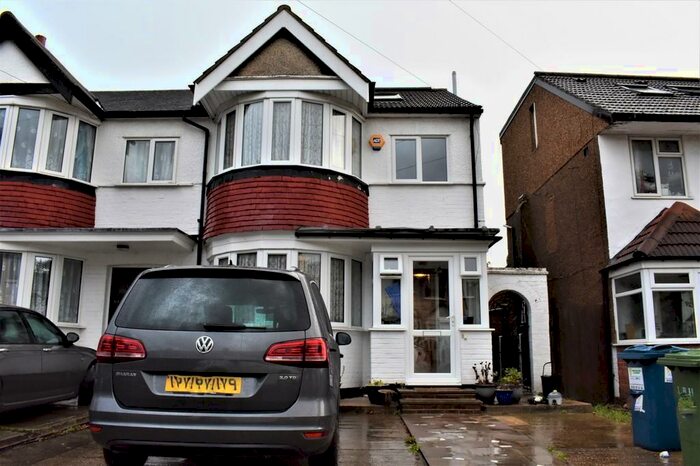 4 Bedroom End Of Terrace House To Rent In Torbay Road, Rayners Lane, HA2