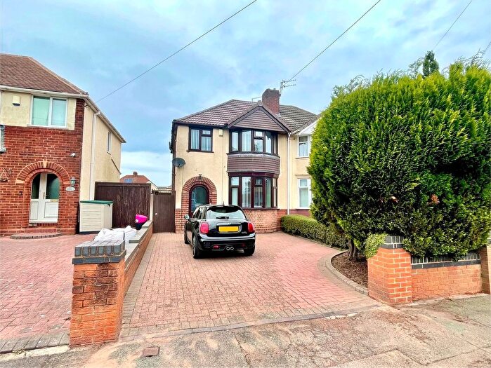 3 Bedroom Semi-Detached House For Sale In Beechwood Avenue, Wednesfield, Wolverhampton, WV11
