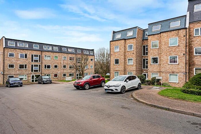 2 Bedroom Flat To Rent In Falcon Court, Ware, Hertfordshire, SG12