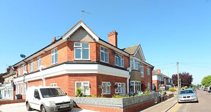 4 Bedroom Maisonette To Rent In Curzon Road, Bournemouth, BH1