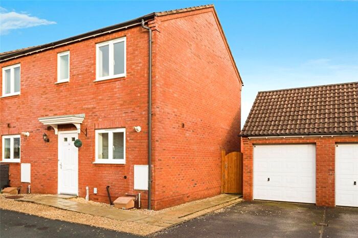 3 Bedroom End Of Terrace House For Sale In Barber Close, Oswestry, Shropshire, SY11