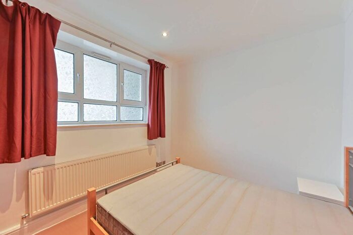 2 Bedroom Flat For Sale In Pulham House, Dorset Road, Vauxhall, London, SW8