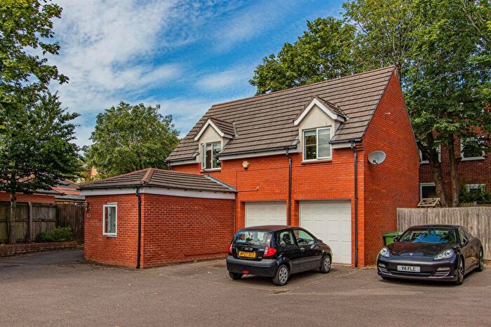 3 Bedroom House To Rent In Doe Close, Penylan, CF23