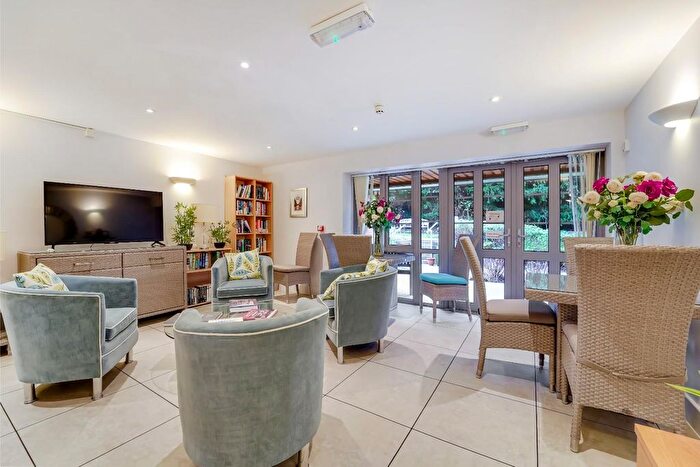 1 Bedroom Flat For Sale In Liberty House, Kingston Road, Raynes Park, SW20