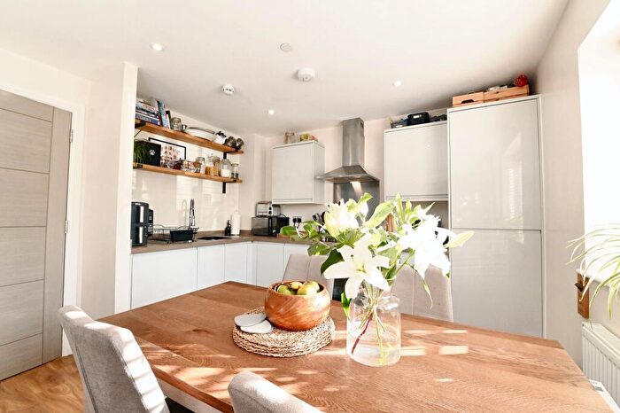 2 Bedroom Flat For Sale In Farrier Close, Swinton, M27