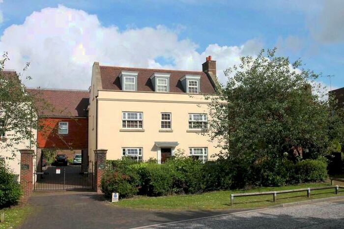 2 Bedroom Property To Rent In Worthing Road, Horsham, RH12