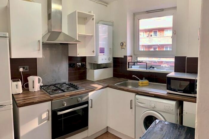 4 Bedroom Flat To Rent In Buxton Street, Aldgate East, E1