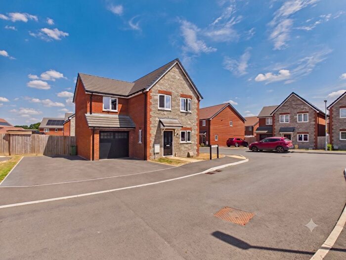 3 Bedroom Detached House For Sale In St Marys Way, Templecombe, Somerset, BA8