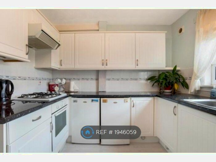 2 Bedroom Flat To Rent In Trossachs Road, Rutherglen, Glasgow, G73