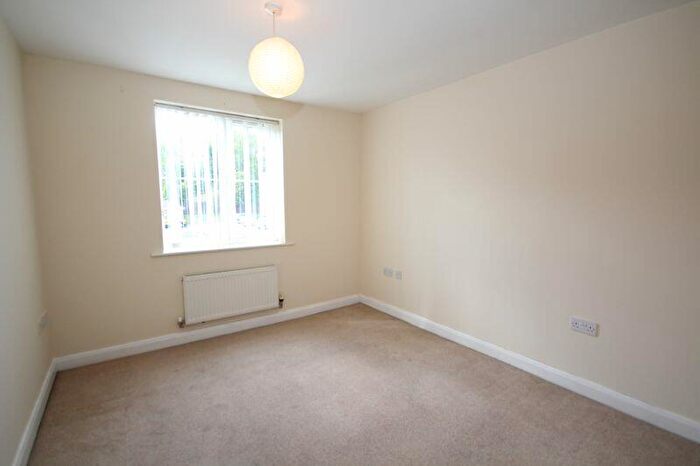 2 Bedroom Apartment To Rent In Canberra Way, Buersil, Rochdale, OL11