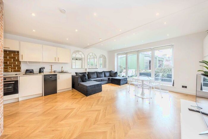 1 Bedroom Flat To Rent In Holloway Road, London, N7