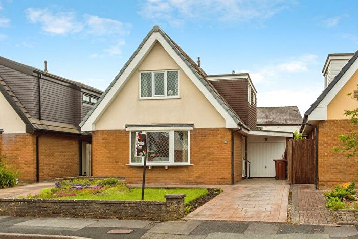 2 Bedroom Detached House For Sale In Bispham Avenue, Farington Moss, Leyland, Lancashire, PR26