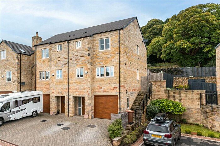 3 Bedroom Semi-Detached House For Sale In Highfell Grove, Harden, Bingley, West Yorkshire, BD16