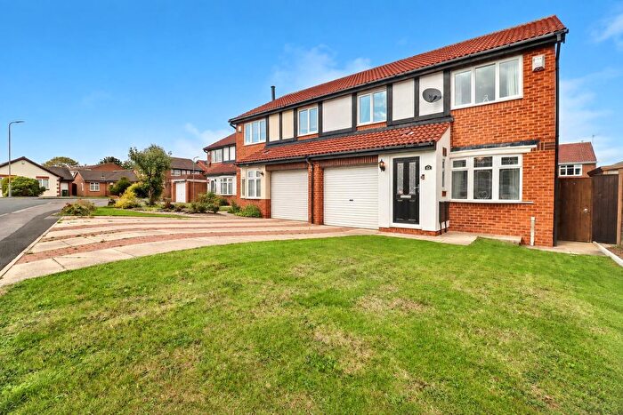 3 Bedroom Semi-Detached House For Sale In Leonard Ropner Drive, Fairfield, Stockton-On-Tees, TS19