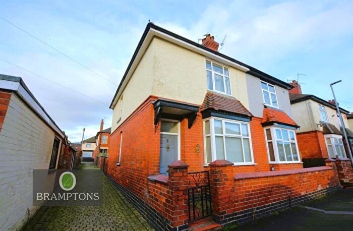 3 Bedroom Semi Detached House For Sale In Lansdowne Road, Hartshill, Stoke-On-Trent, ST4