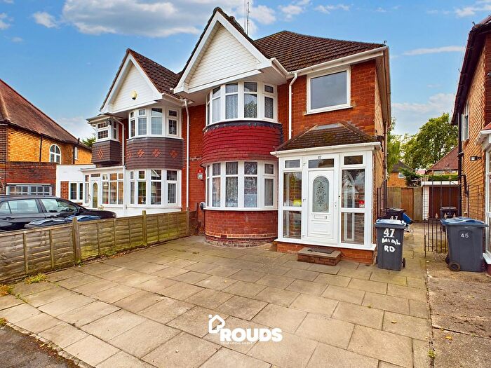 4 Bedroom Semi-Detached House To Rent In Miall Road, Hall Green, Birmingham, West Midlands, B28