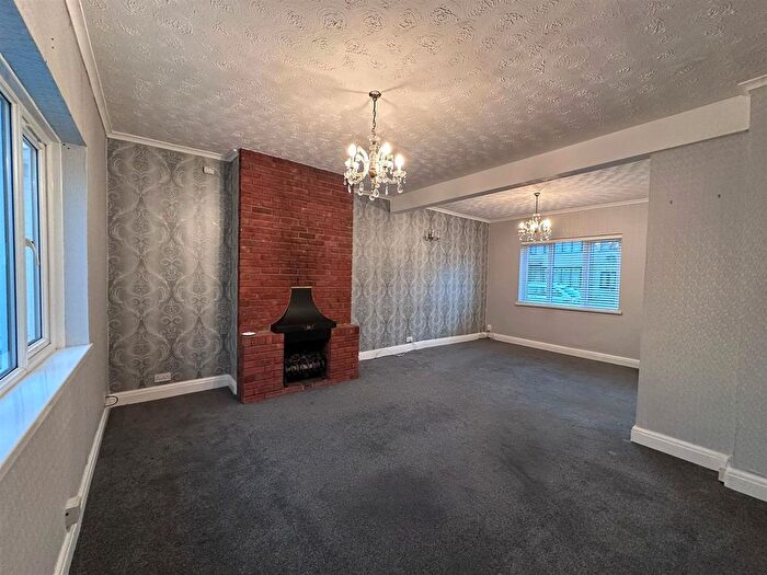 3 Bedroom Property To Rent In Cedar Road, Romford, RM7