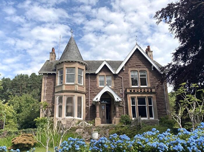3 Bedroom Apartment To Rent In Upper Flat, Ivy Knoll, Ancaster Road, Crieff, PH7