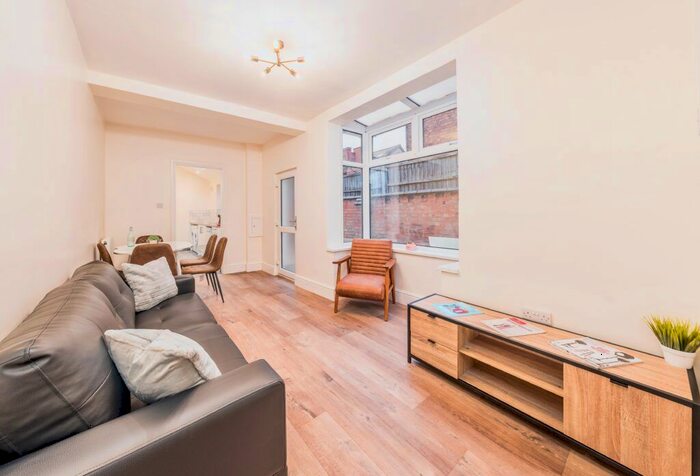 5 Bedroom Terraced House To Rent In Luther Street, Leicester, LE3