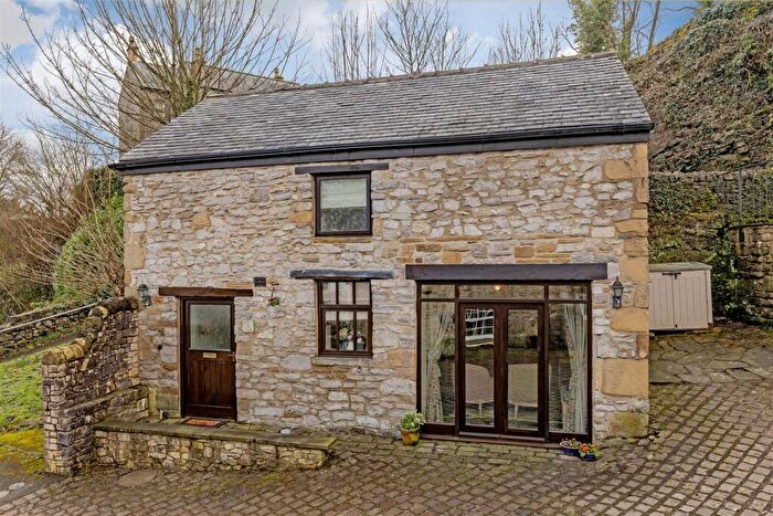 2 Bedroom Cottage For Sale In Royal Oak Mews, The Dale, Stoney Middleton, Hope Valley, S32