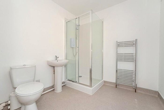 1 Bedroom Property To Rent In Campbell Road, Gravesend, Kent, DA11