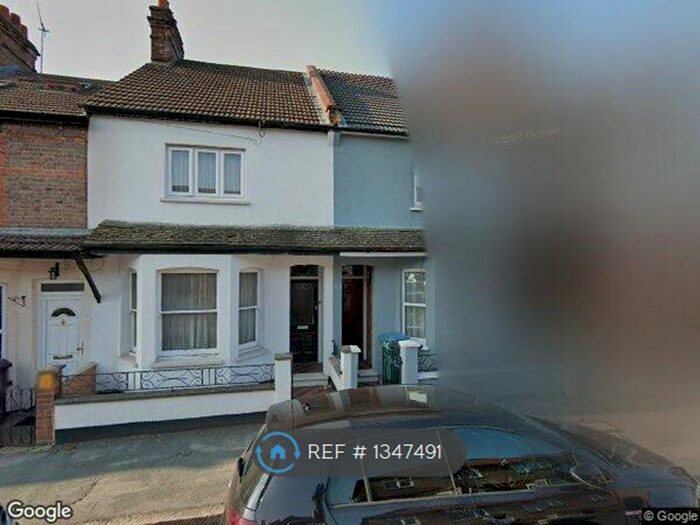 3 Bedroom Terraced House To Rent In Benskin Road, Watford, WD18