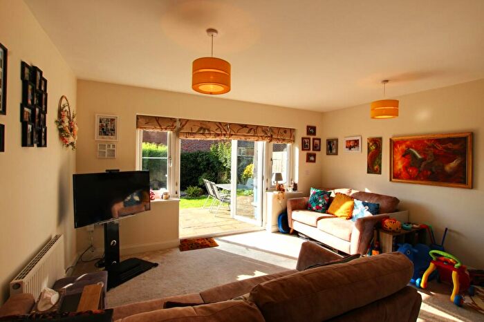 2 Bedroom Semi-Detached House For Sale In Quakers Lane, Haywards Heath, RH16