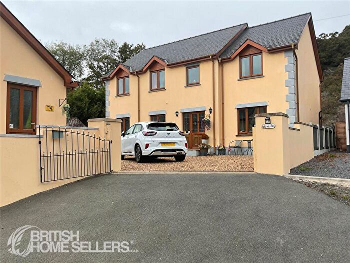 4 Bedroom Detached House For Sale In Cenarth, Newcastle Emlyn, Ceredigion, SA38