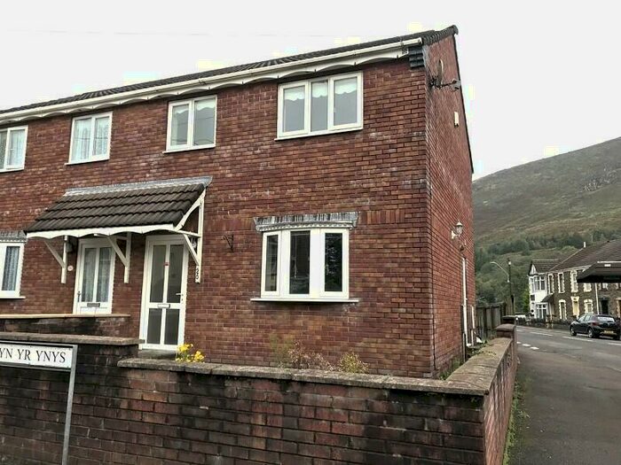 3 Bedroom Semi-Detached House For Sale In Twyn Yr Ynys, Cwmavon, Port Talbot, Neath Port Talbot., SA12