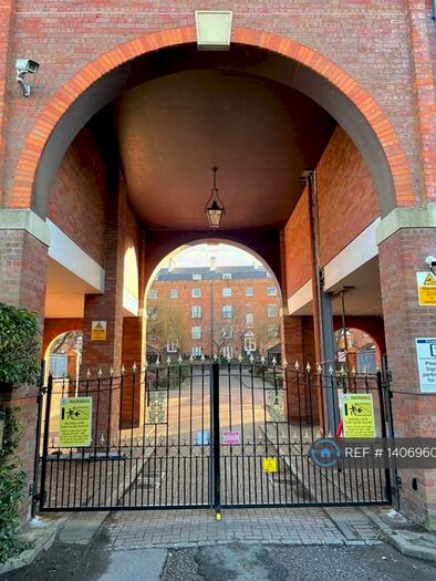 1 Bedroom Flat To Rent In Greys Court, Reading, RG1