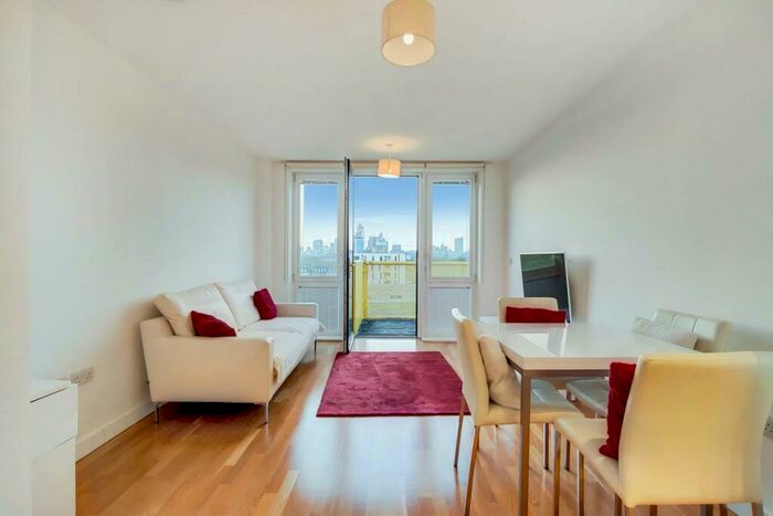 1 Bedroom Flat To Rent In Killick Way, Stepney, London, E1