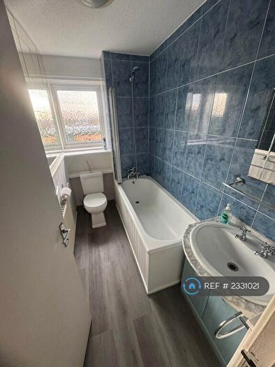 4 Bedroom Terraced House To Rent In Apollo Close, Hornchurch, RM12