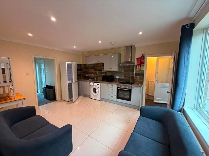 4 Bedroom House To Rent In Stevenson Road, Norwich, NR5