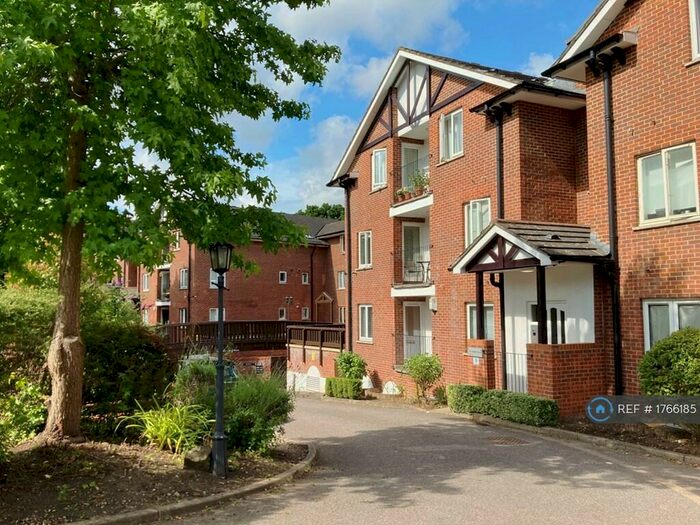 2 Bedroom Flat To Rent In Holden Road, London, N12