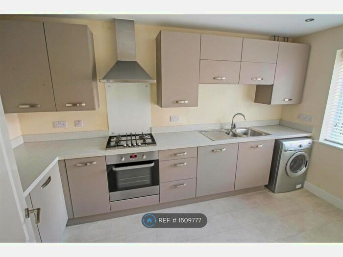 2 Bedroom Terraced House To Rent In Bilton Road, Rugby, CV22