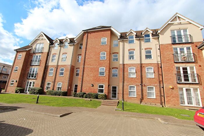 2 Bedroom Flat To Rent In Flat Sartoria Court, Lenthall Avenue, Grays, RM17