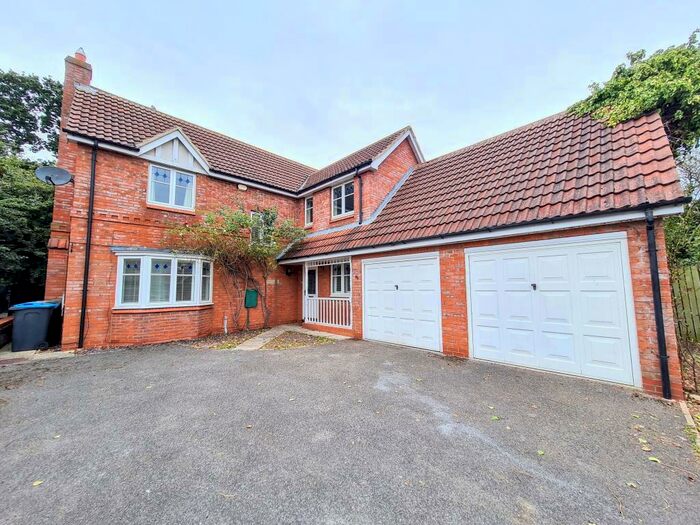4 Bedroom Detached House To Rent In Stapleton Close, Bedale, DL8