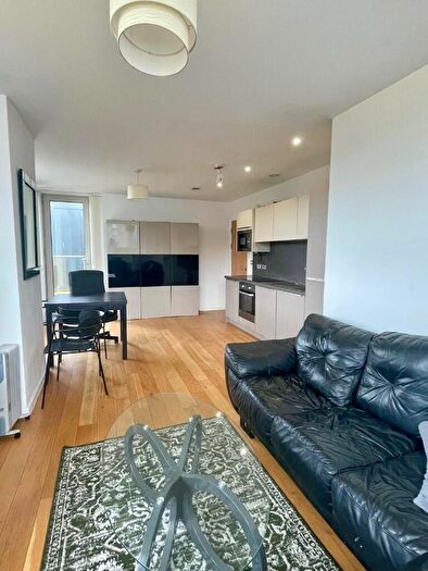 2 Bedroom Flat To Rent In High Street, Manchester, Greater Manchester, M4