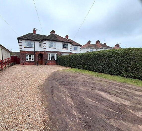 3 Bedroom Semi-Detached House For Sale In Gainsborough Road, Lea, Gainsborough, DN21