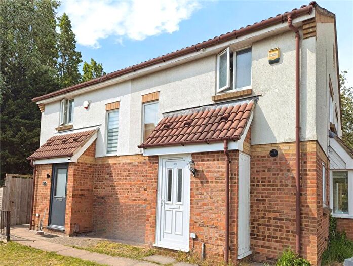 1 Bedroom Semi Detached House For Sale In Waterloo Rise, Reading, Berkshire, RG2