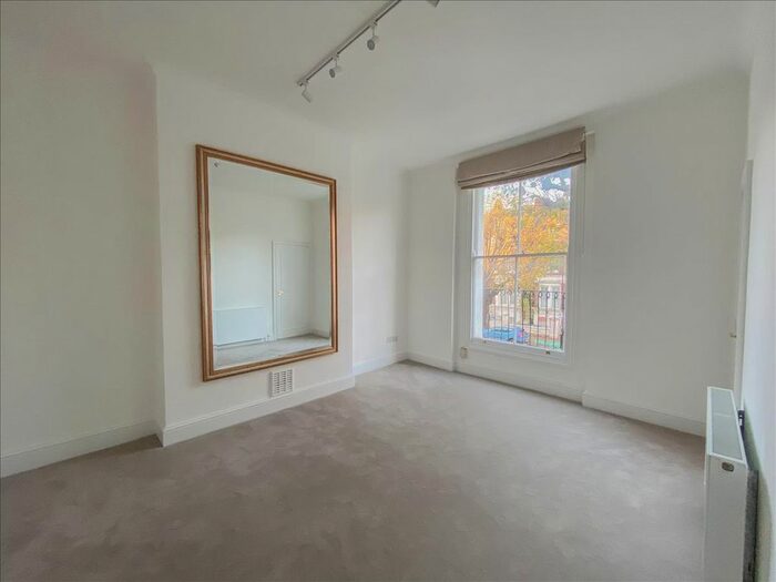 2 Bedroom Flat To Rent In Elgin Avenue, Maida Vale, London, London Borough Of Westminster, W9