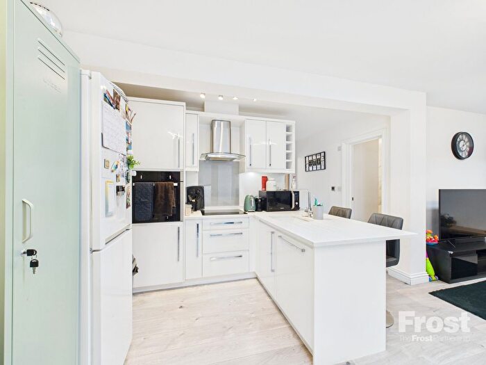 2 Bedroom End Terrace House To Rent In Orchardville, Burnham, Slough, Buckinghamshire, SL1