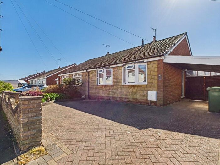 2 Bedroom Semi-Detached Bungalow For Sale In Richmond Road, Bewdley, DY12