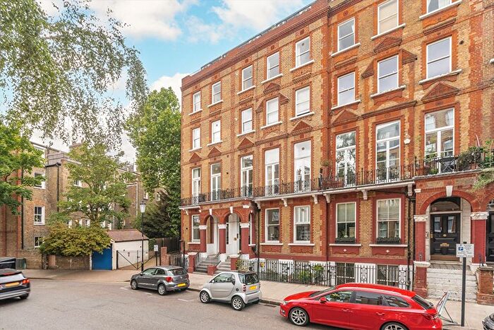 1 Bedroom Flat To Rent In Nevern Square, Earls Court, SW5