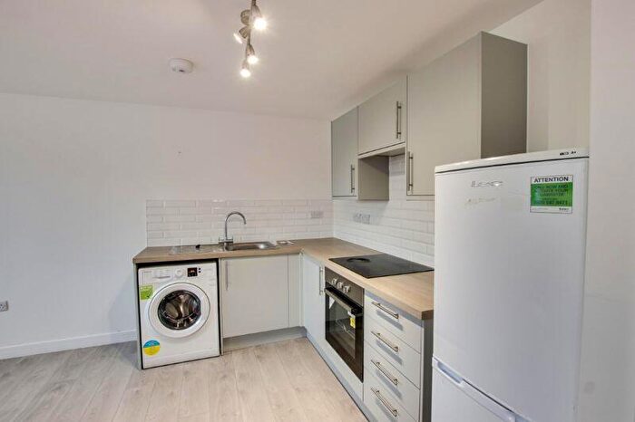 1 Bedroom Flat To Rent In Manvers Street, Trowbridge, BA14