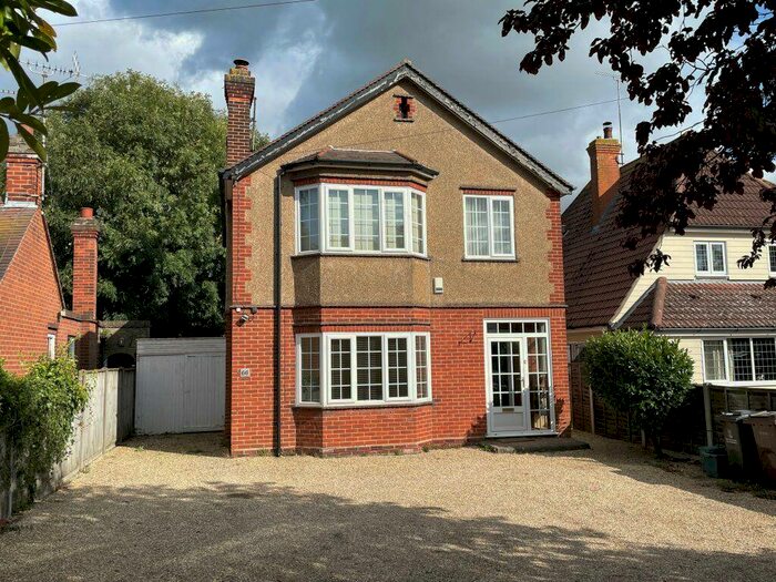 3 Bedroom House To Rent In Colchester, CO2