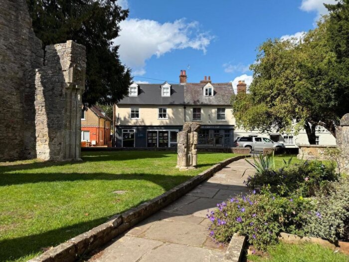 1 Bedroom Flat For Sale In Wilton, Salisbury, SP2