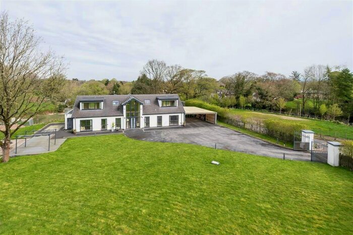 4 Bedroom Detached House For Sale In Castle Hill, Mottram St. Andrew, Macclesfield, SK10